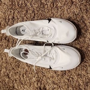 NWOT Nike Air Max Sneakers